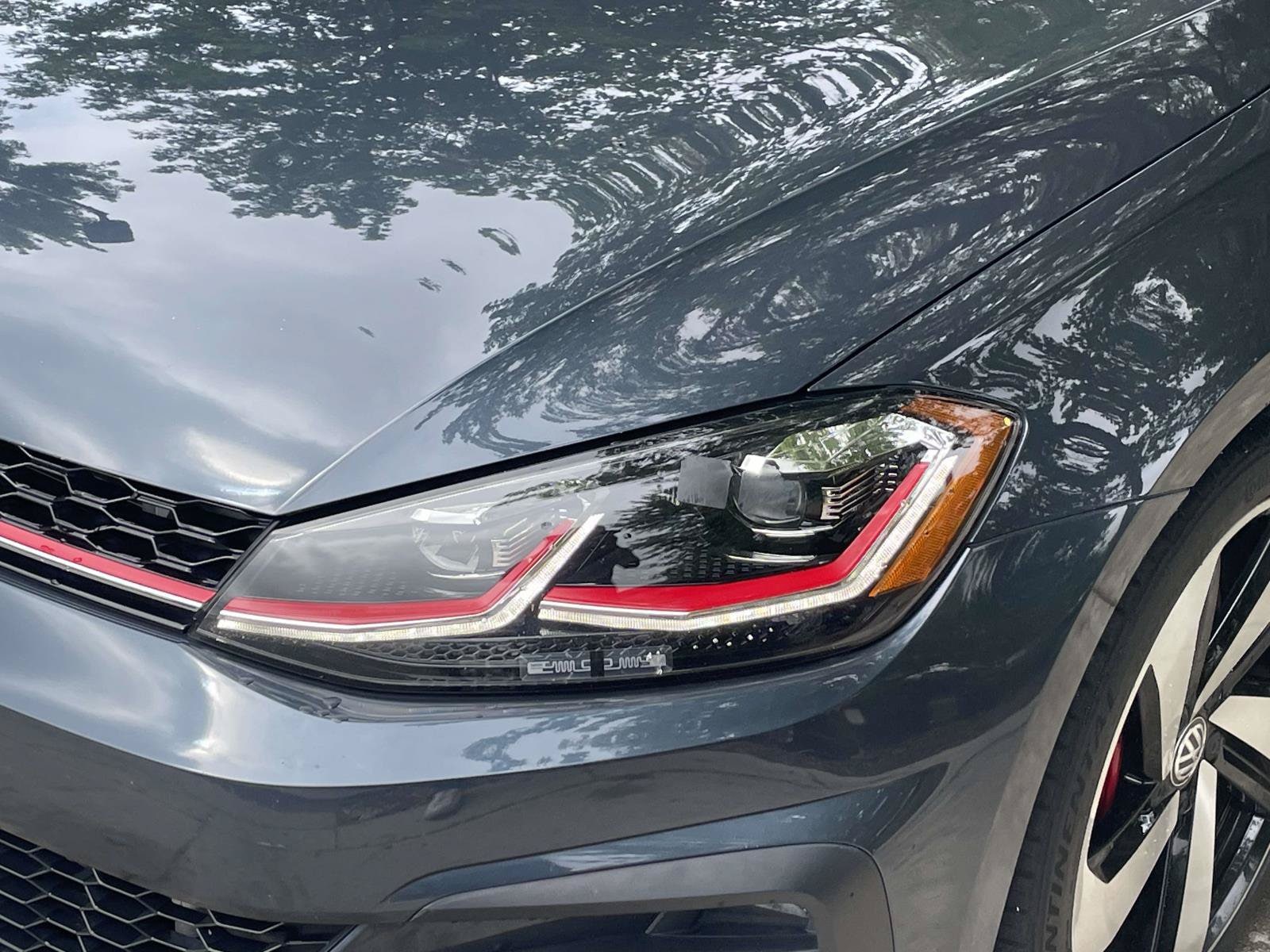 Volkswagen Golf GTI SE