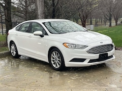 2017 Ford Fusion SE Sedan