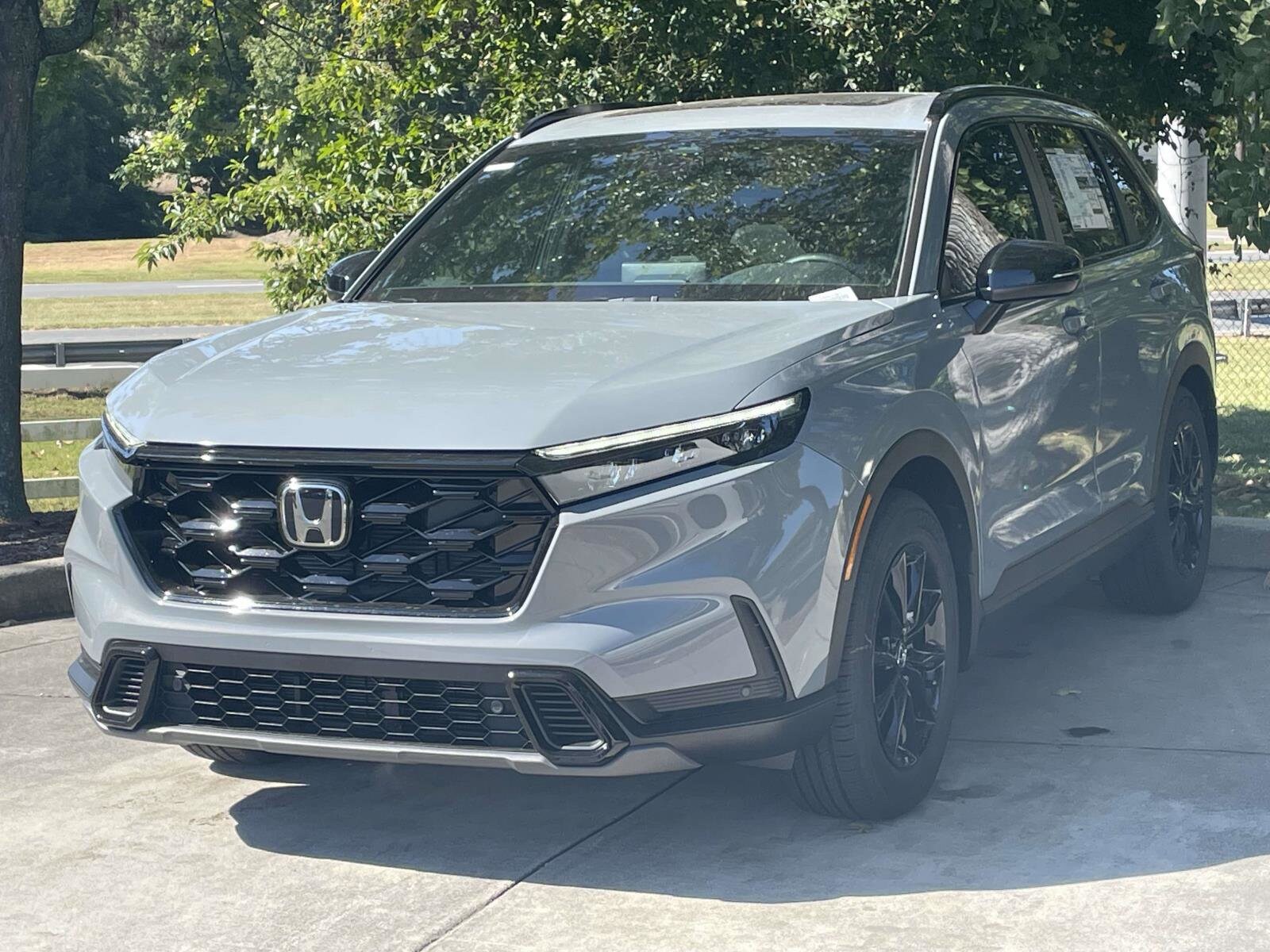 2026 Honda CR-V Hybrid Sport-L photo 3