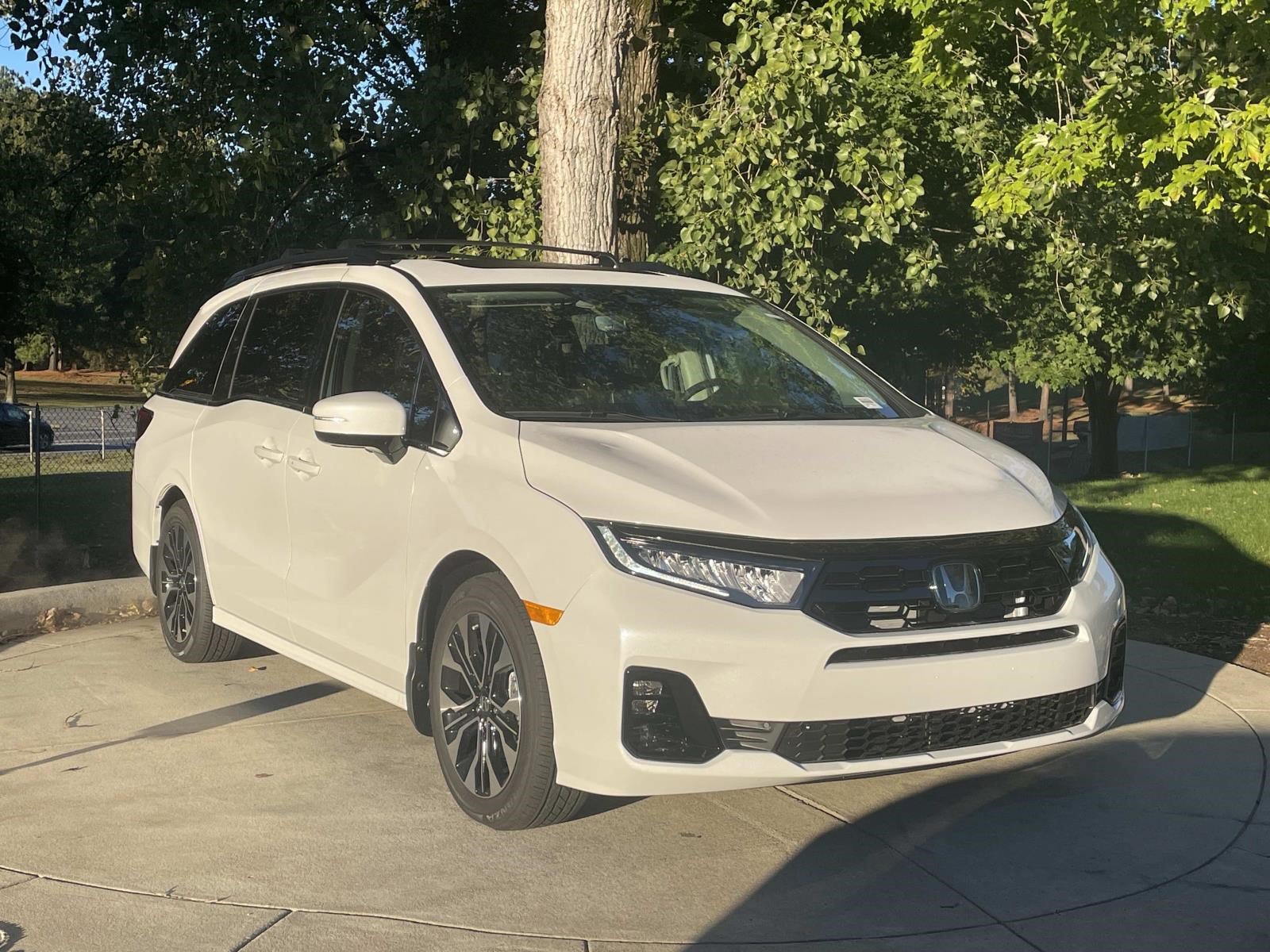 2027 Honda Odyssey Elite Minivan