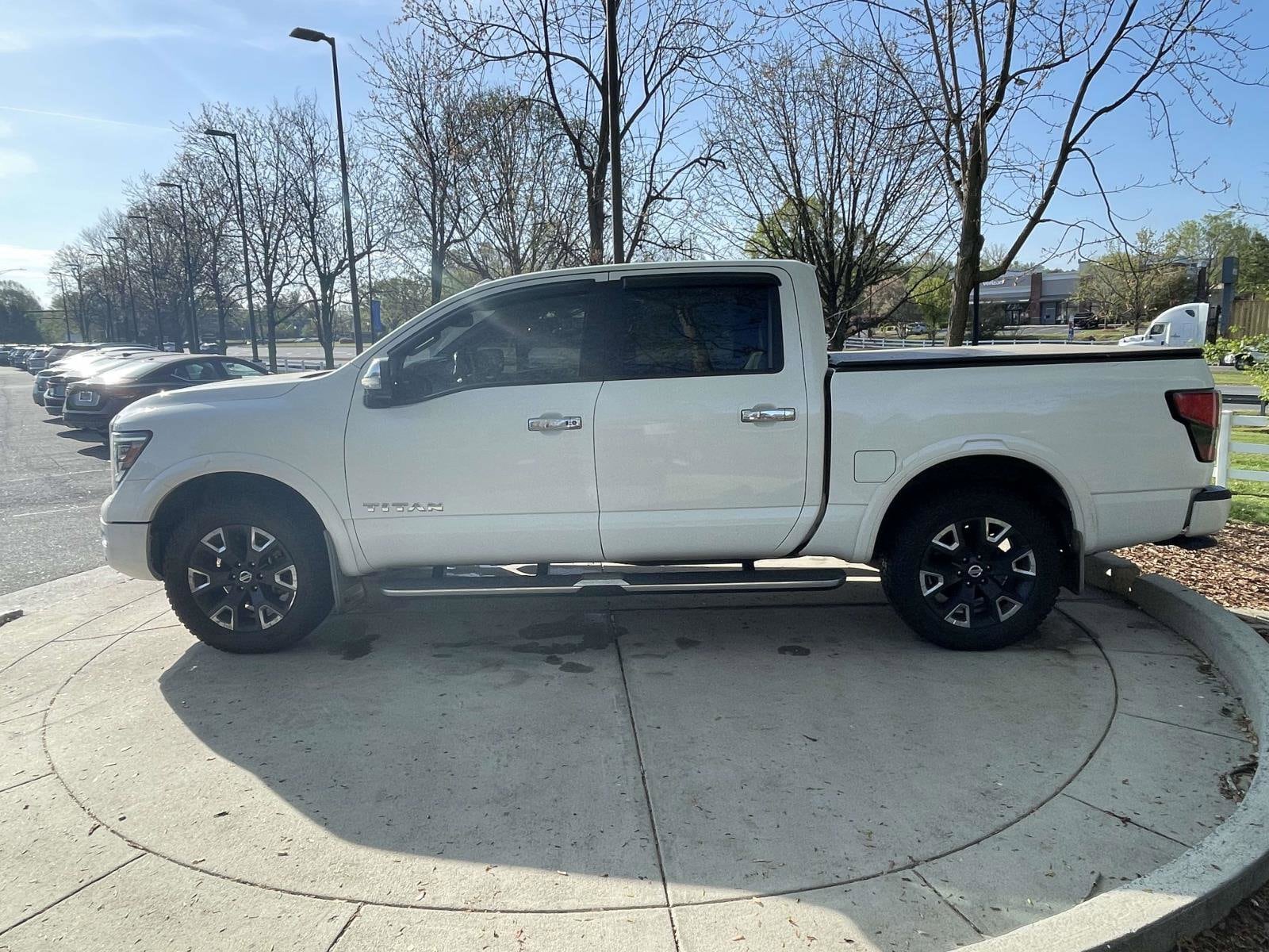 2021 Nissan Titan Platinum Reserve photo 6