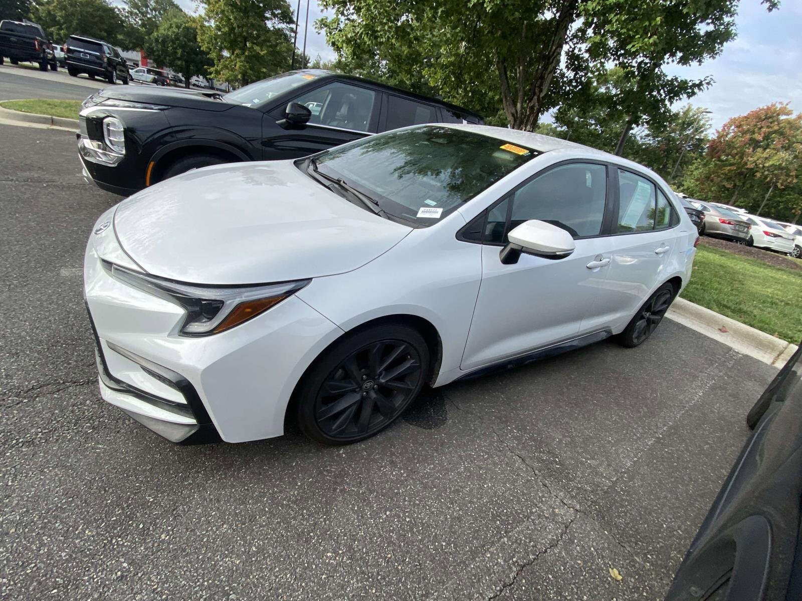 2024 Toyota Corolla SE photo 3