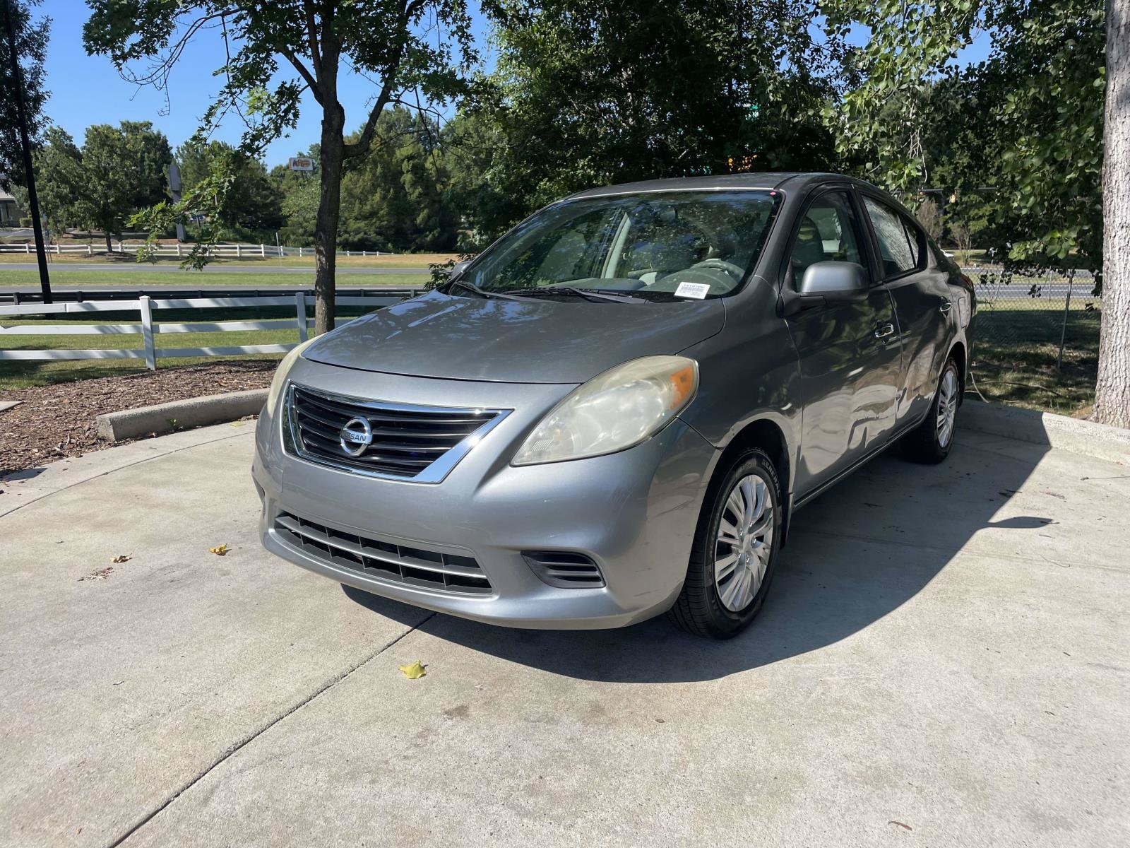 Nissan Versa SV
