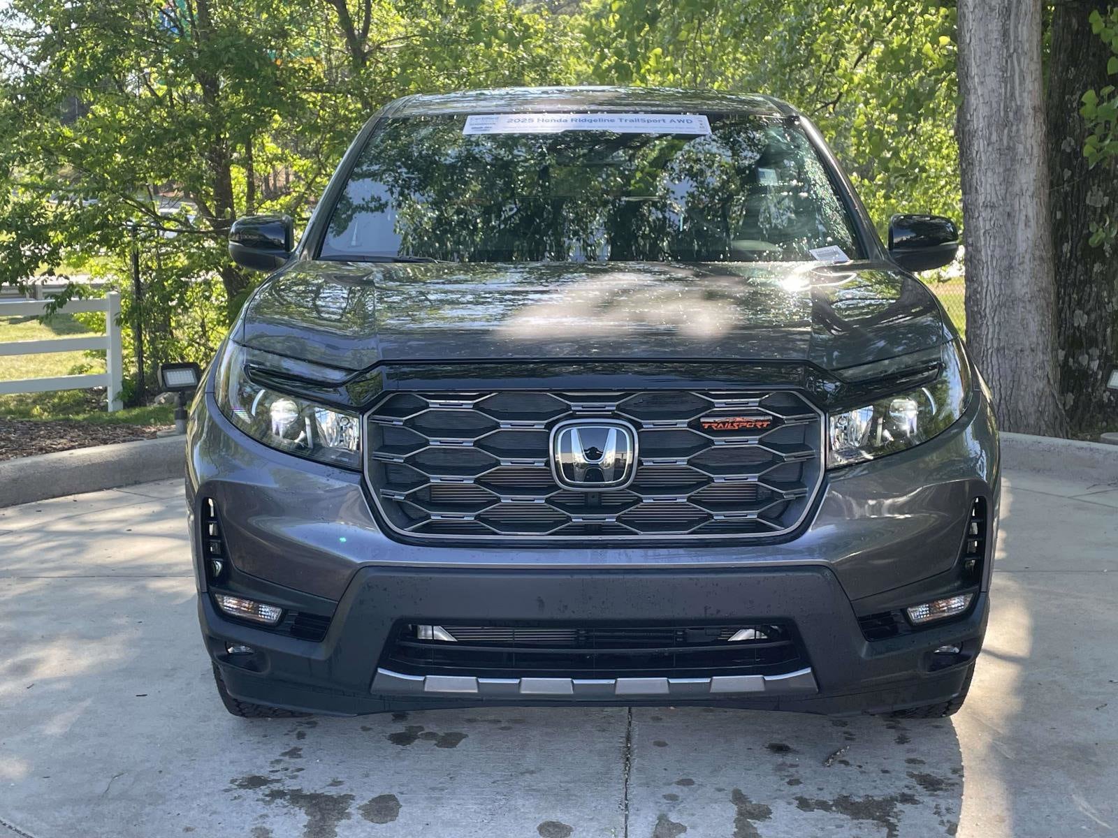 2025 Honda Ridgeline TrailSport photo 2