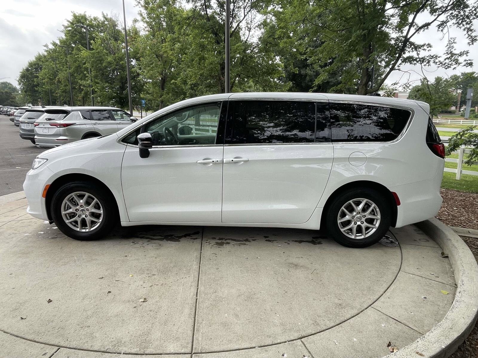 Chrysler Pacifica Touring L