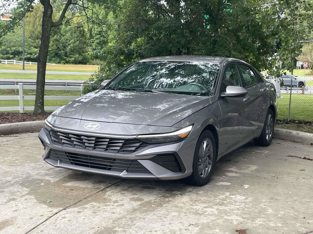 Used 2024 Hyundai Elantra SEL Sedan