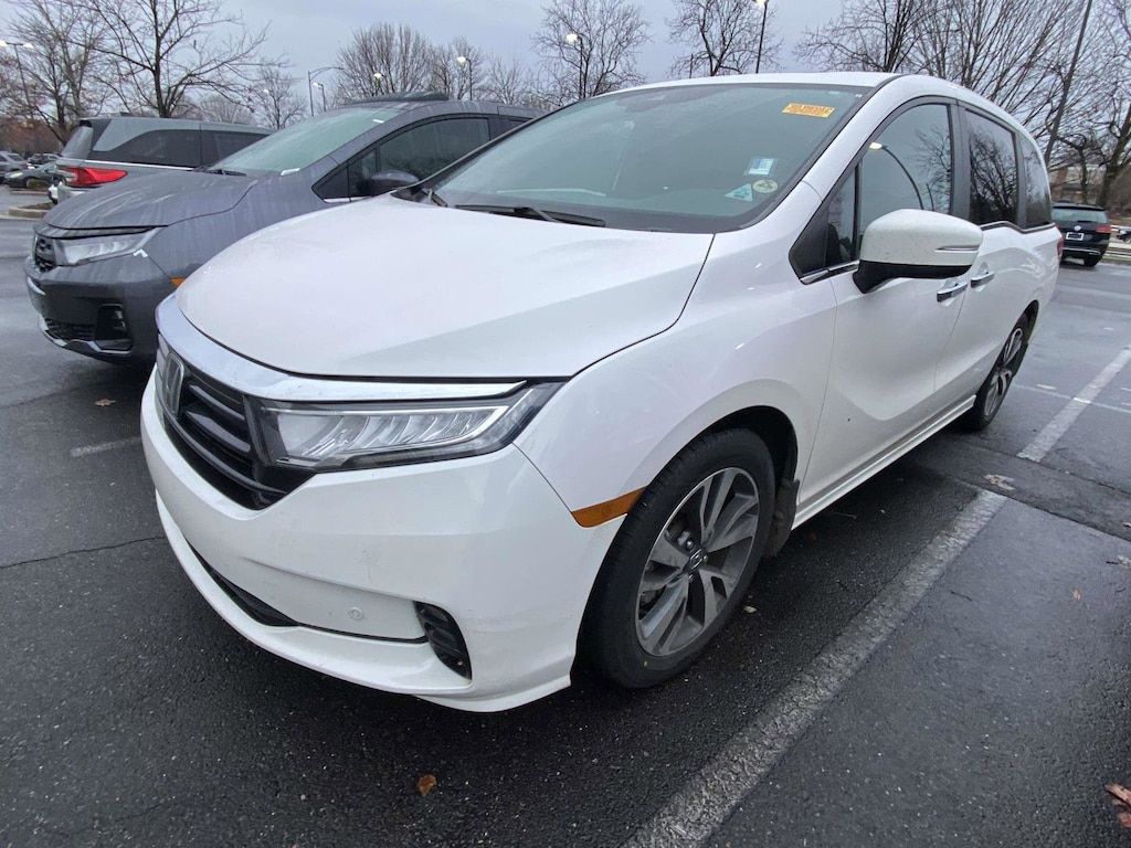 Certified 2023 Honda Odyssey Touring Minivan