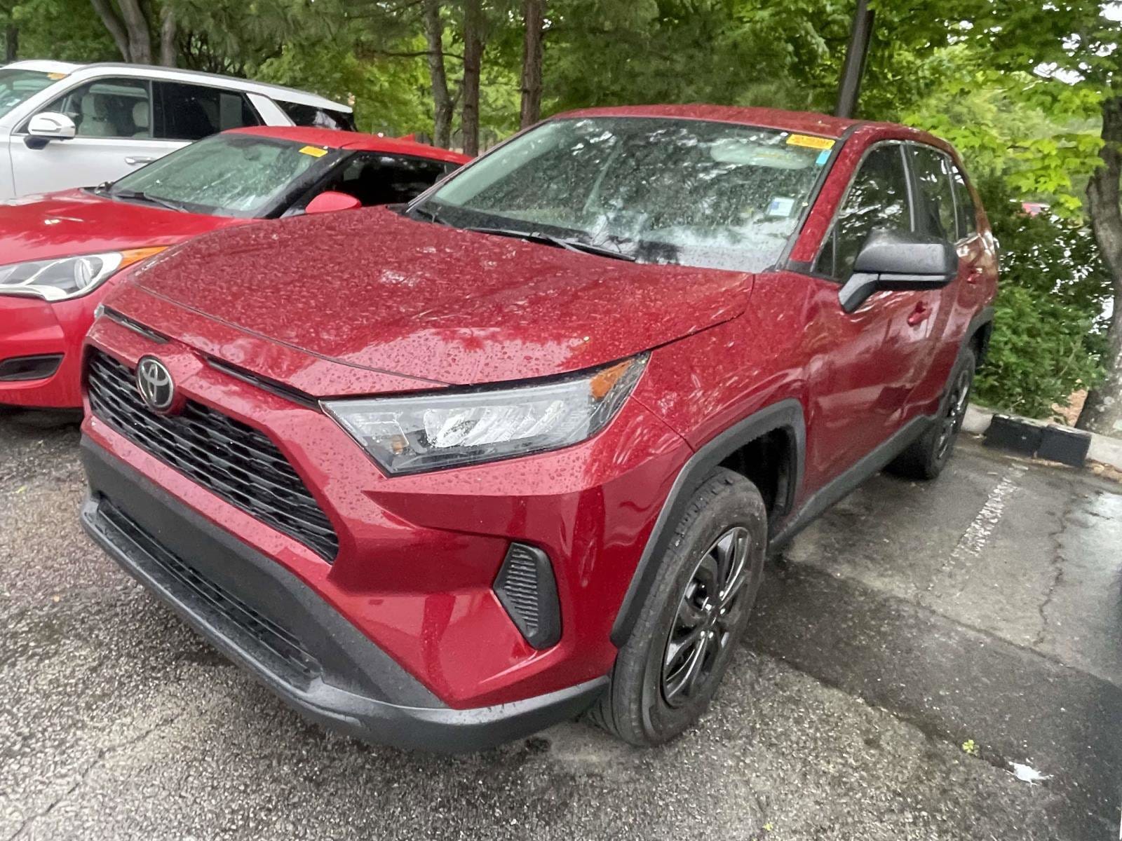2022 Toyota RAV4 LE photo 3