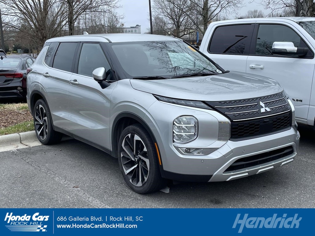 Used 2024 Mitsubishi Outlander SE SUV