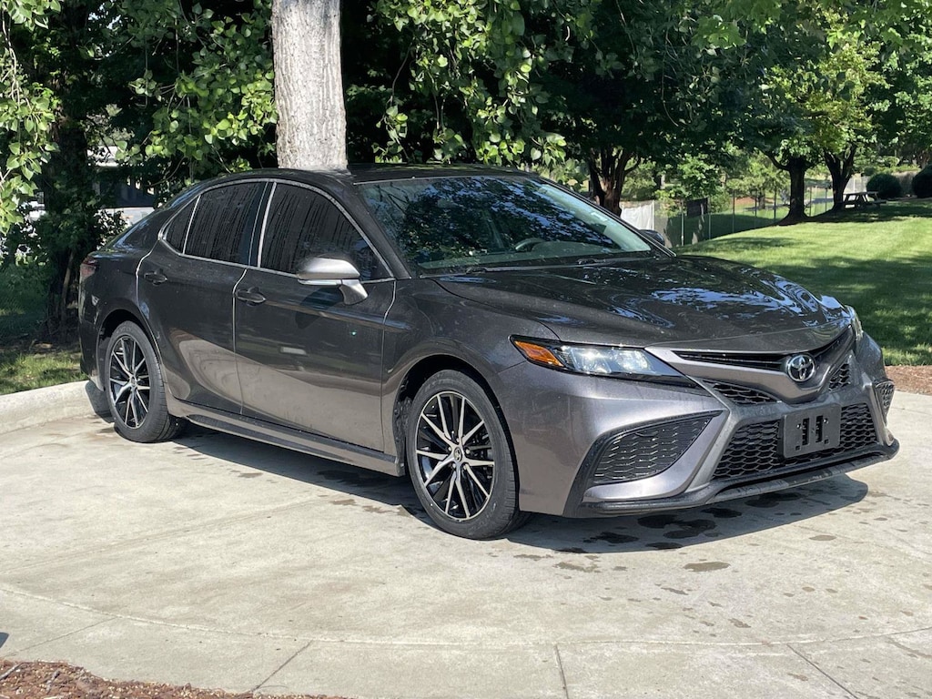 Used 2024 Toyota Camry SE Sedan