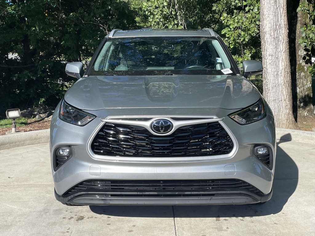 Used 2023 Toyota Highlander XLE SUV