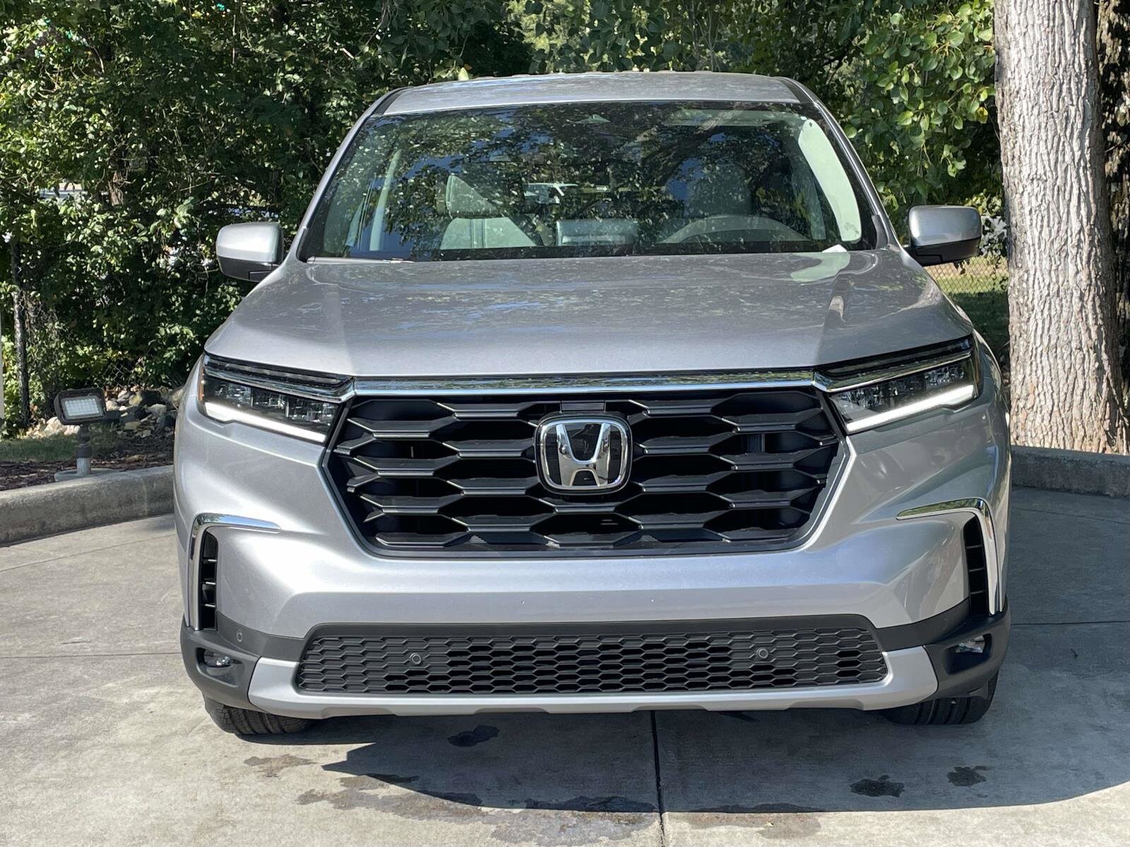 2025 Honda Pilot EX-L photo 2