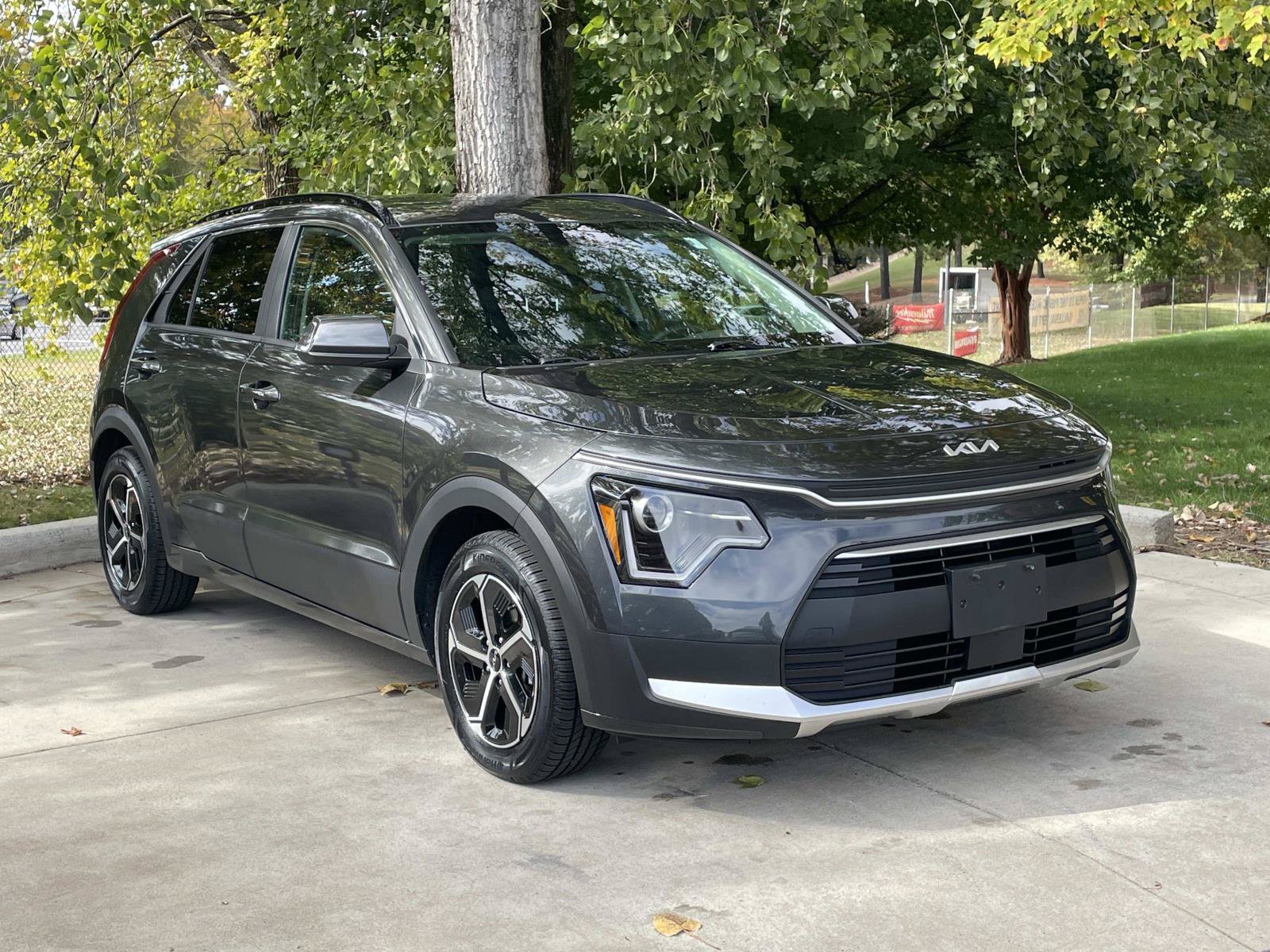 Used 2024 Kia Niro Plug-In Hybrid EX SUV