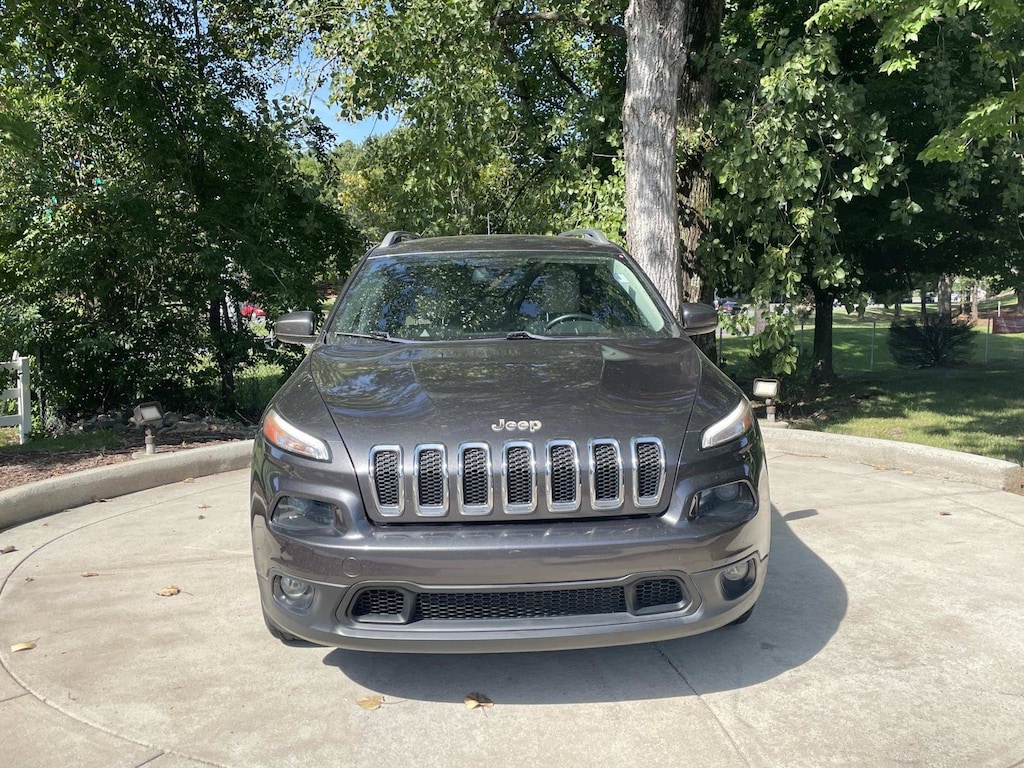 Used 2015 Jeep Cherokee Latitude SUV