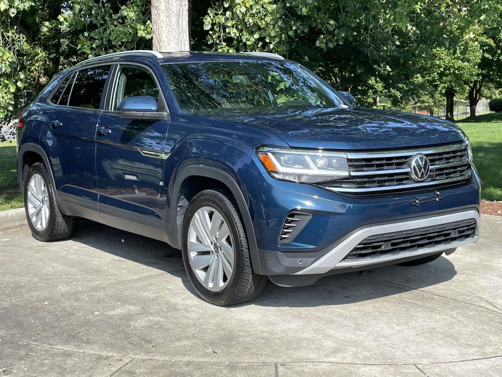 Used 2022 Volkswagen Atlas Cross Sport SE w/Tech with VIN 1V2HE2CA9NC224697 for sale in Rock Hill, SC