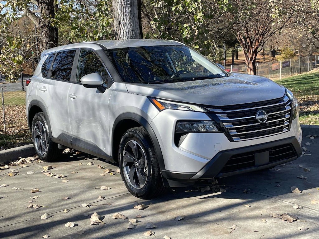 Used 2024 Nissan Rogue SV SUV