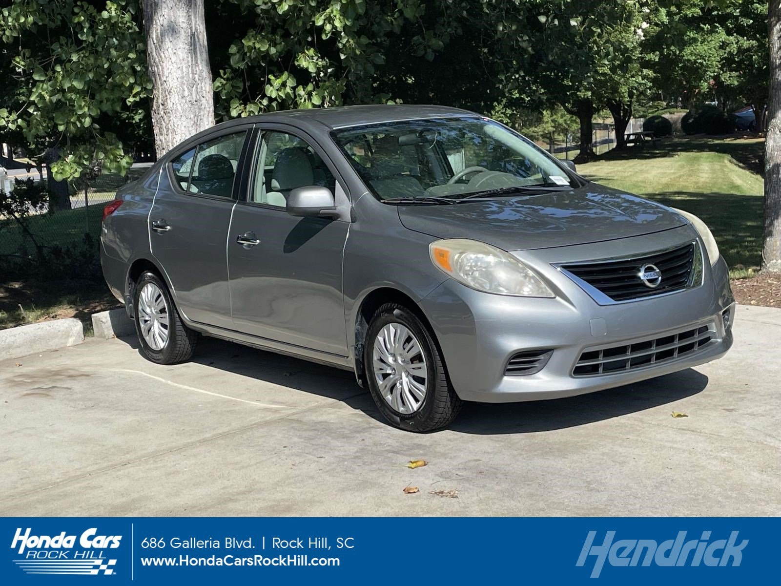 Nissan Versa SV