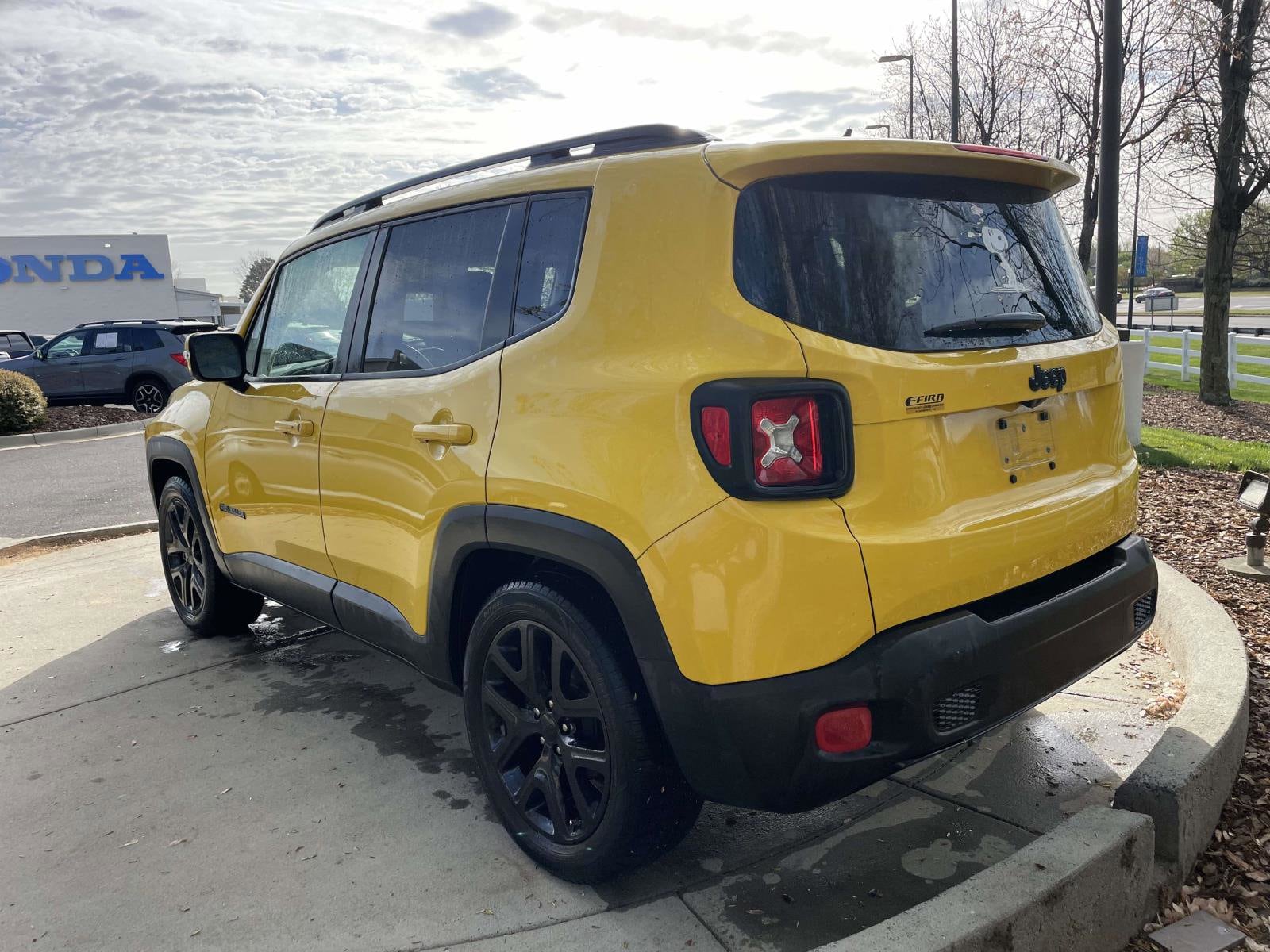 2017 Jeep Renegade Altitude photo 3