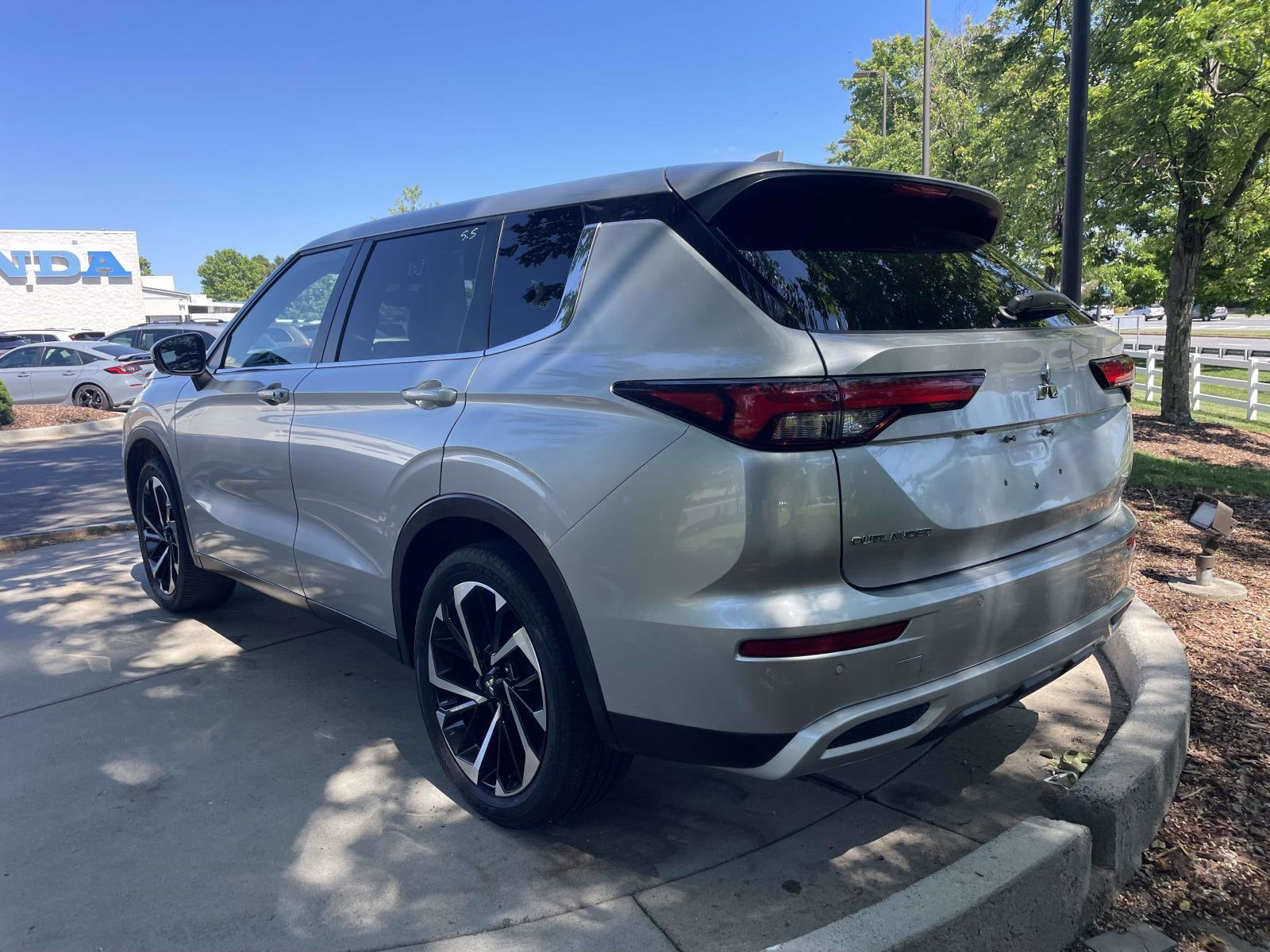 Mitsubishi Outlander SE