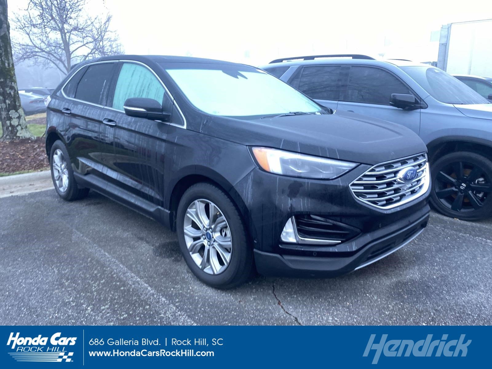 2019 Ford Edge Titanium's photo