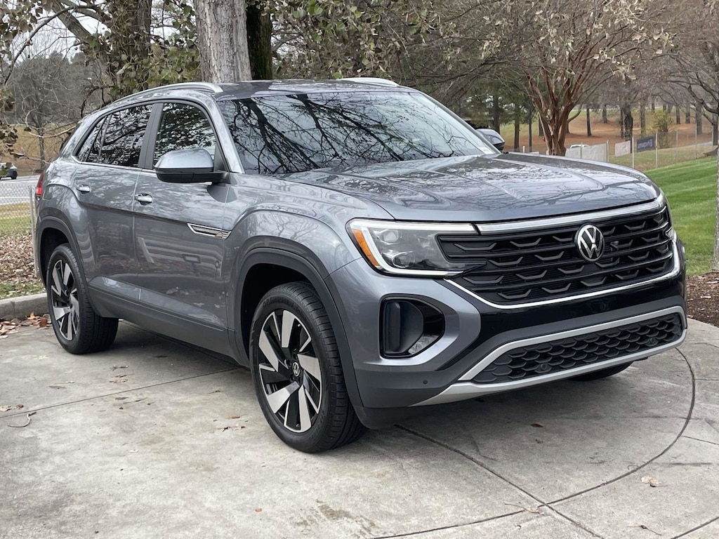 Used 2024 Volkswagen Atlas Cross Sport 2.0T SE w/Technology SUV