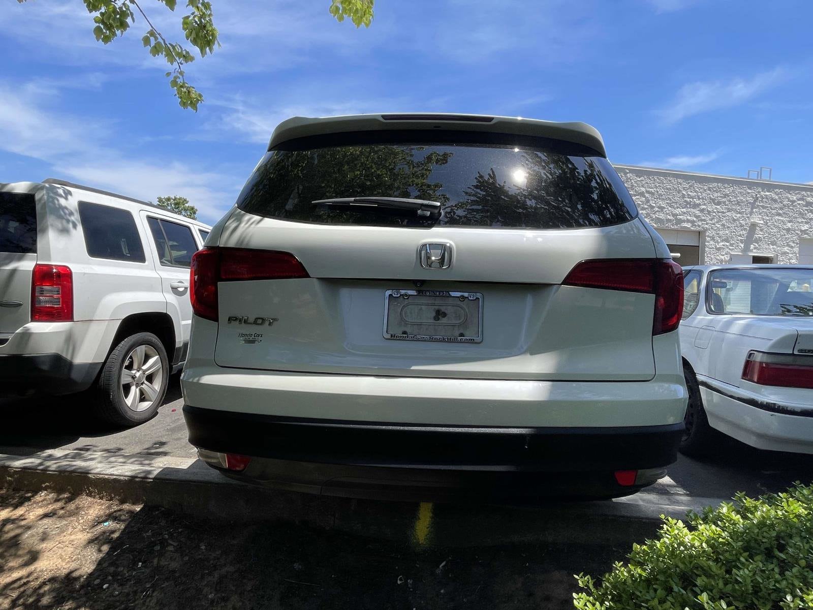 2017 Honda Pilot EX-L photo 6