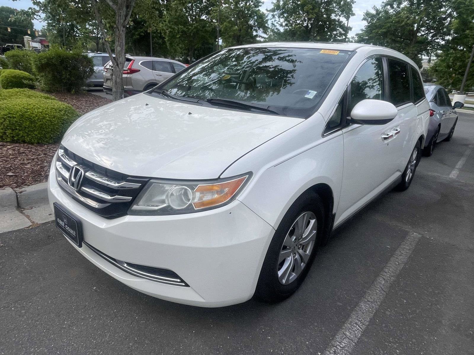 2016 Honda Odyssey EX-L photo 3