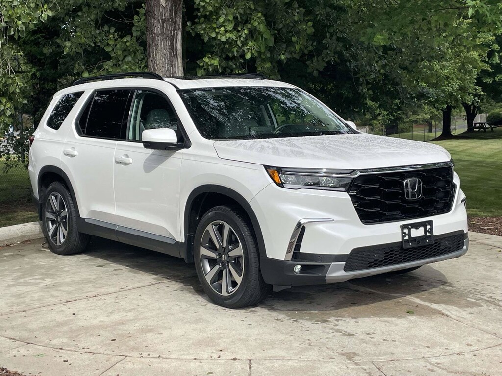 Certified 2025 Honda Pilot Touring SUV