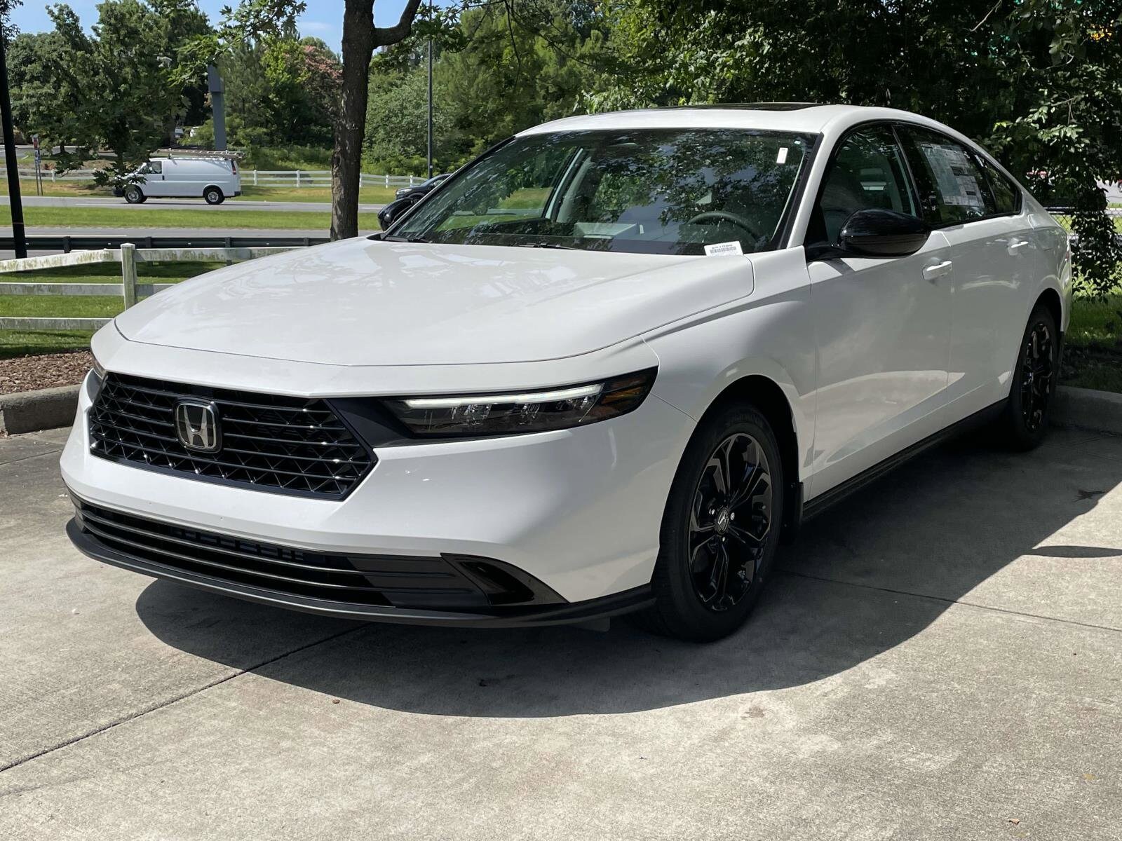 2025 Honda Accord SE photo 3