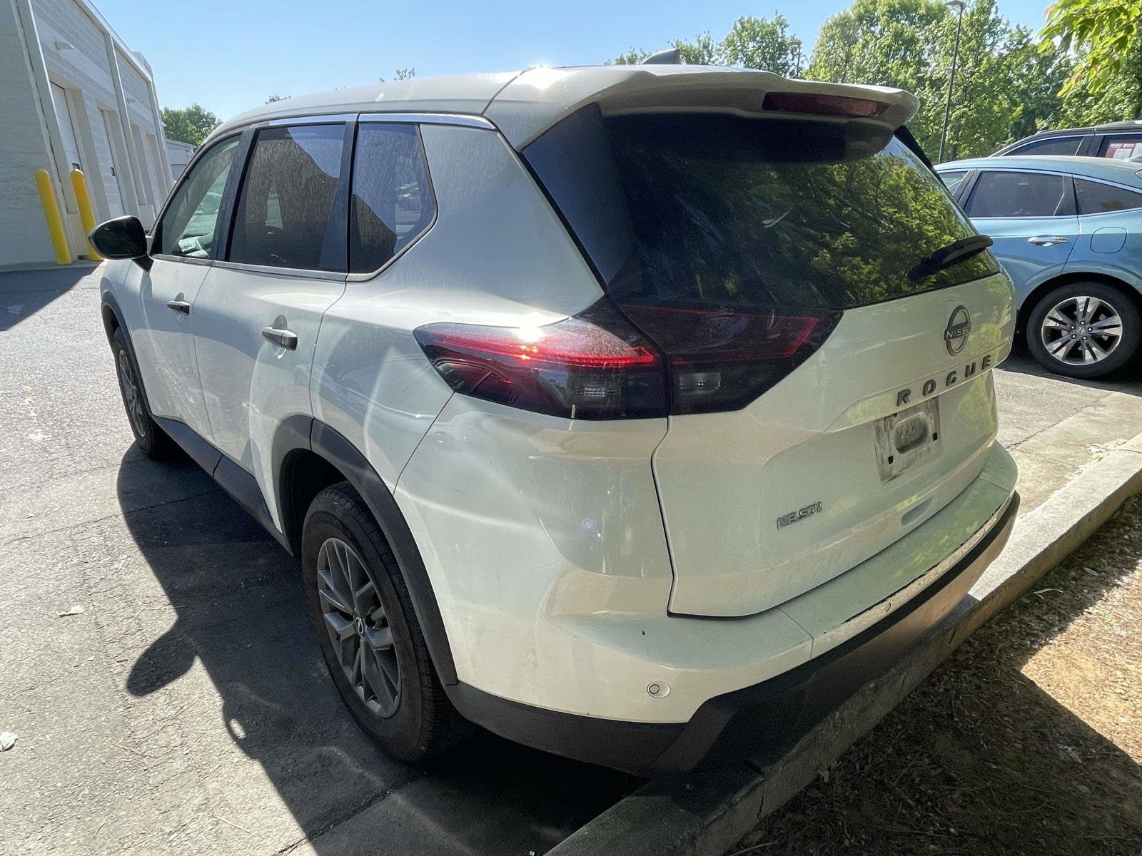 2024 Nissan Rogue S photo 5