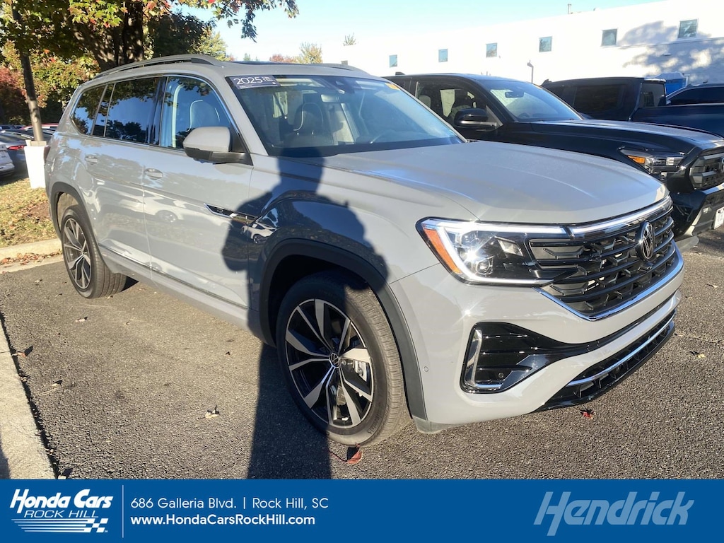 Used 2025 Volkswagen Atlas 2.0T SEL Premium R-Line SUV