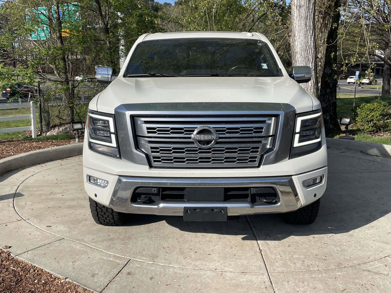 2021 Nissan Titan Platinum Reserve photo 2