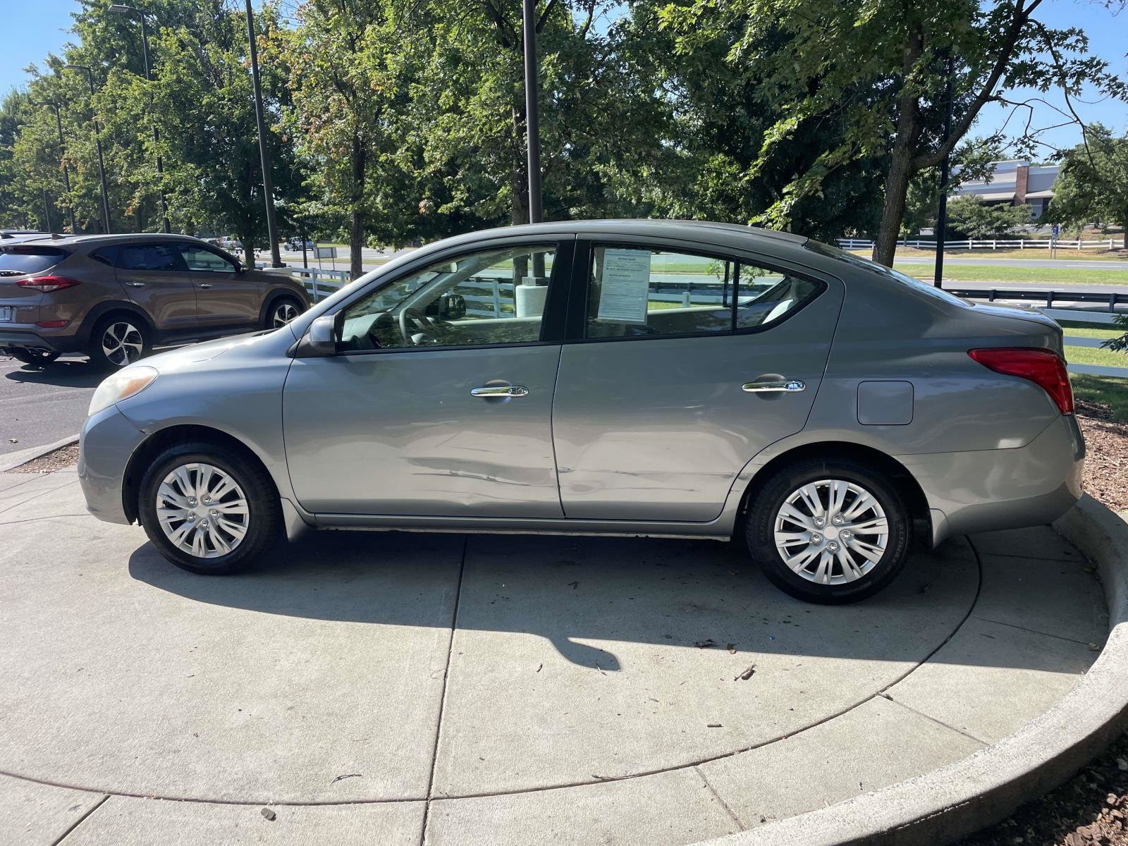 Nissan Versa SV