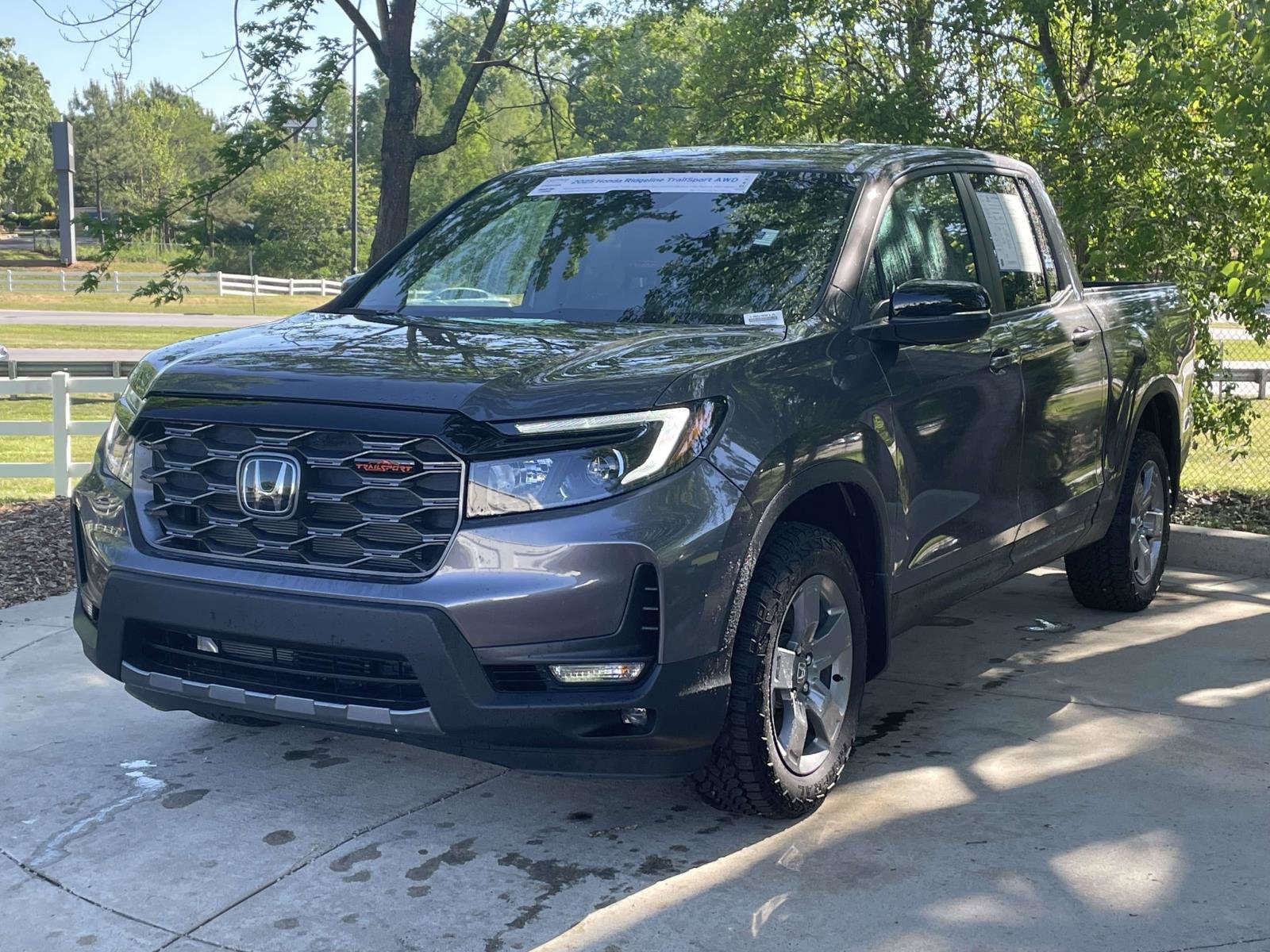 2025 Honda Ridgeline TrailSport photo 4