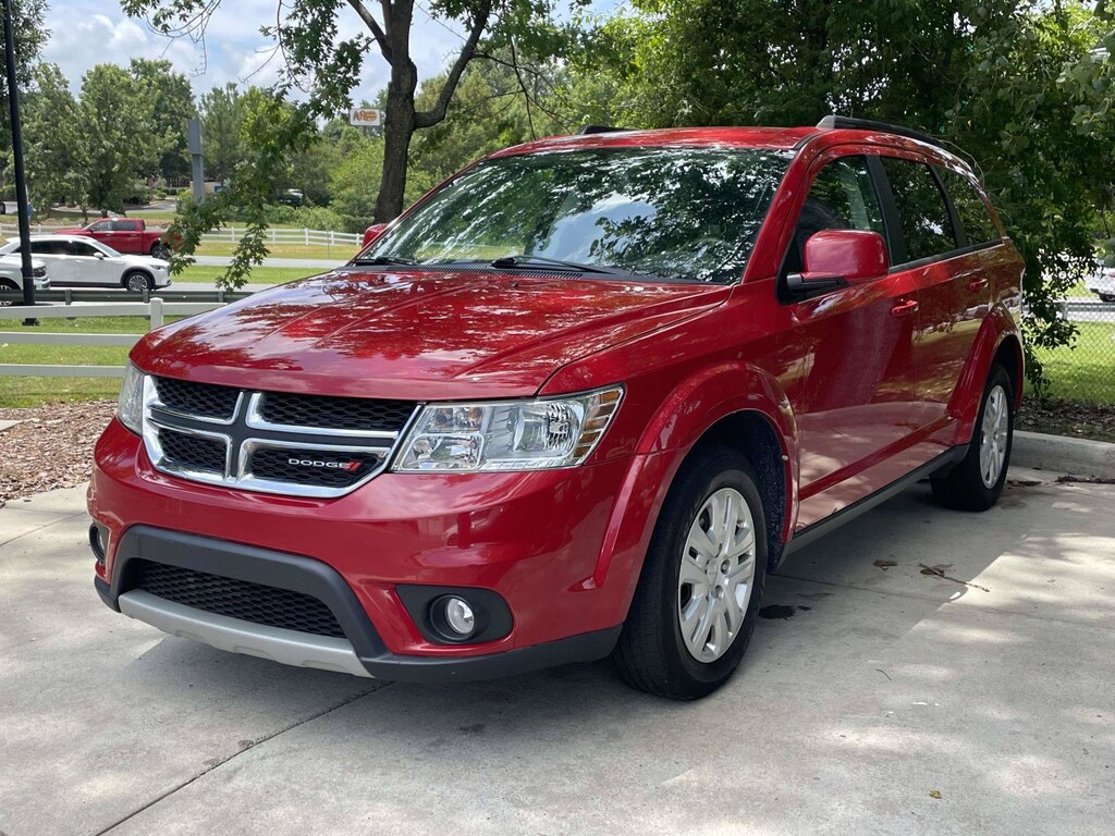 Used 2019 Dodge Journey SE SUV