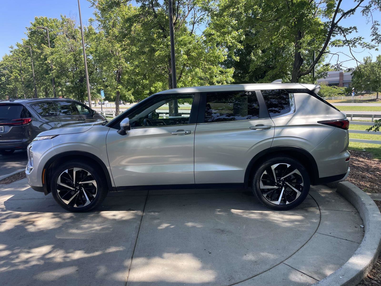 Mitsubishi Outlander SE