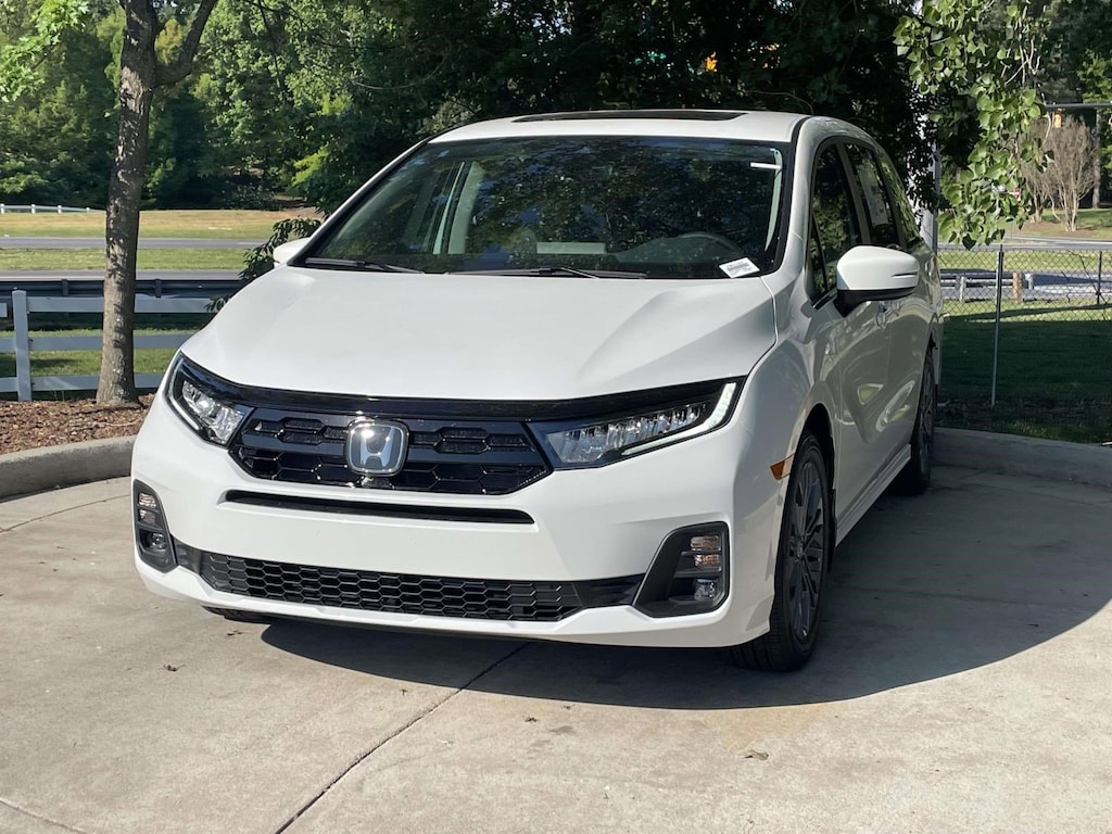 New 2026 Honda Odyssey Touring Minivan