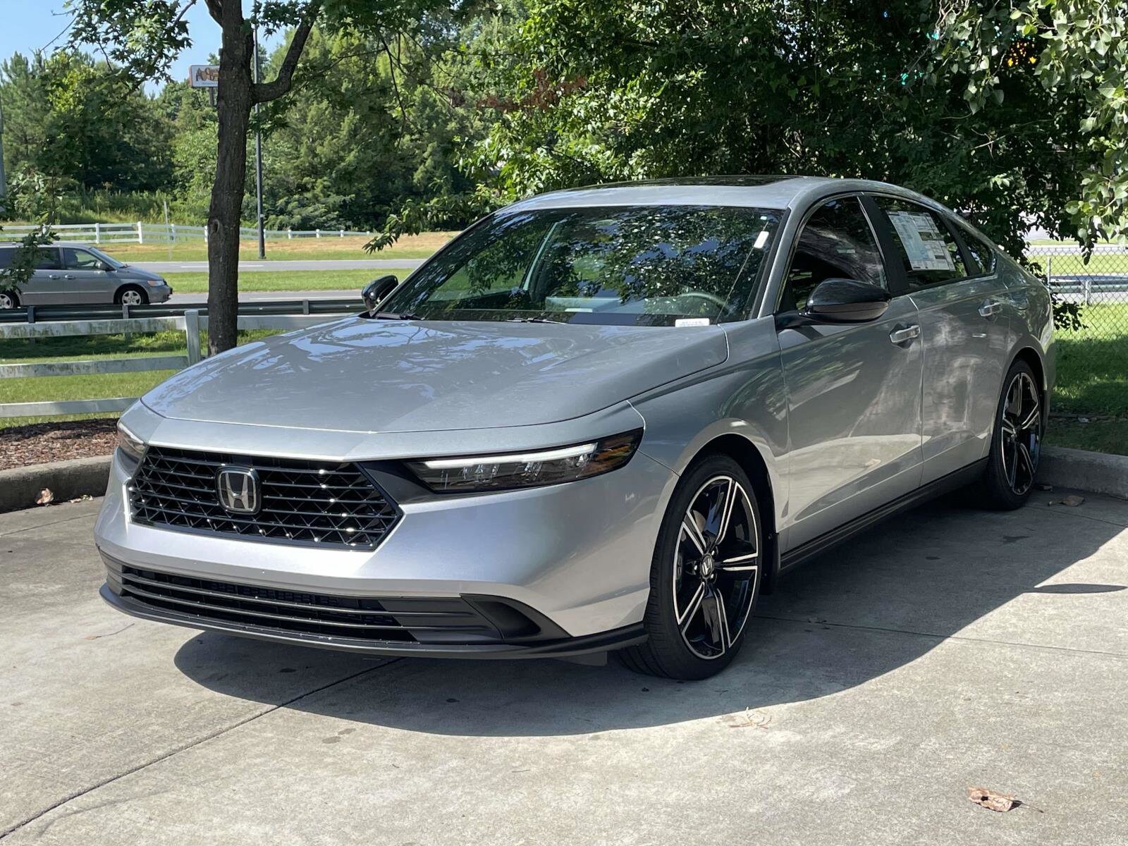 2025 Honda Accord Hybrid Sport photo 3