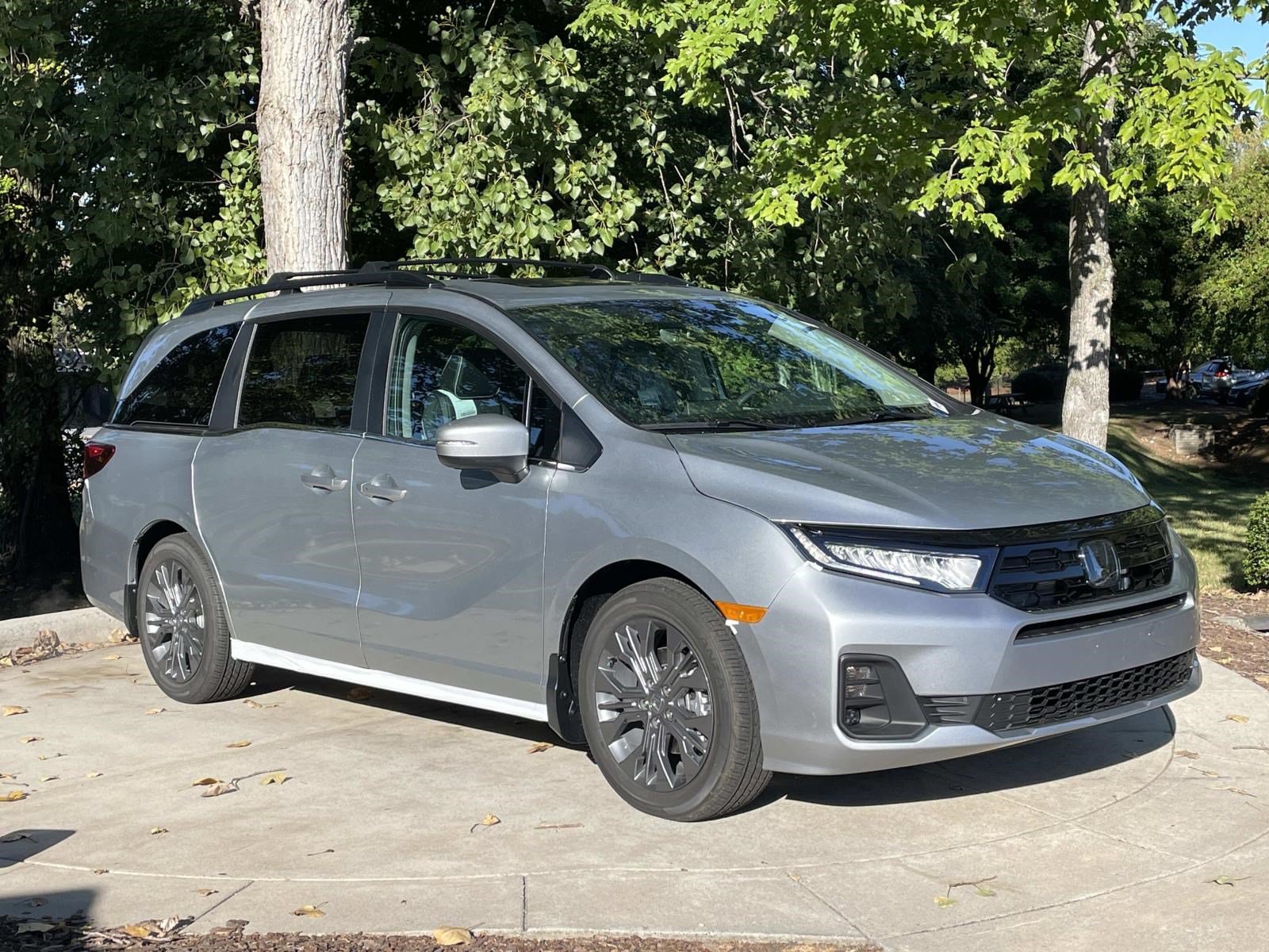 2027 Honda Odyssey Touring Minivan