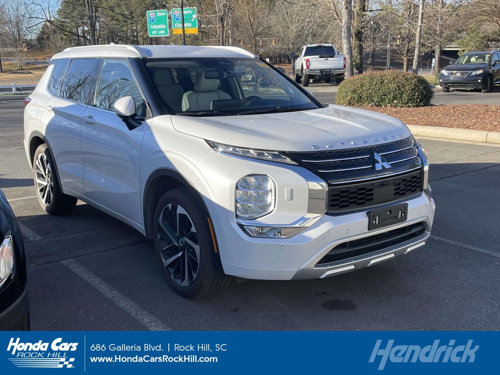 2022 Mitsubishi Outlander SEL Special Edition's photo