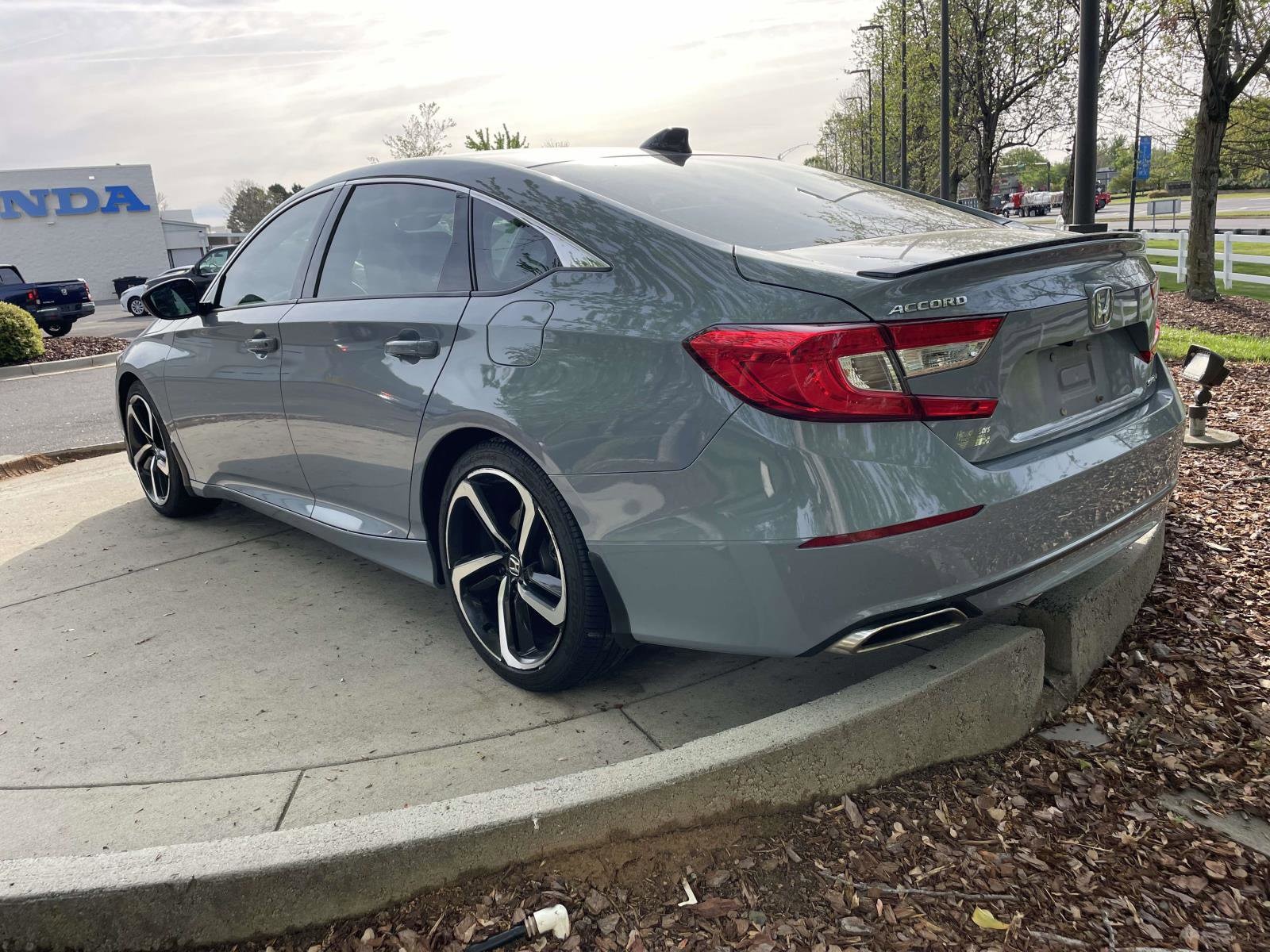 2022 Honda Accord Sport photo 3