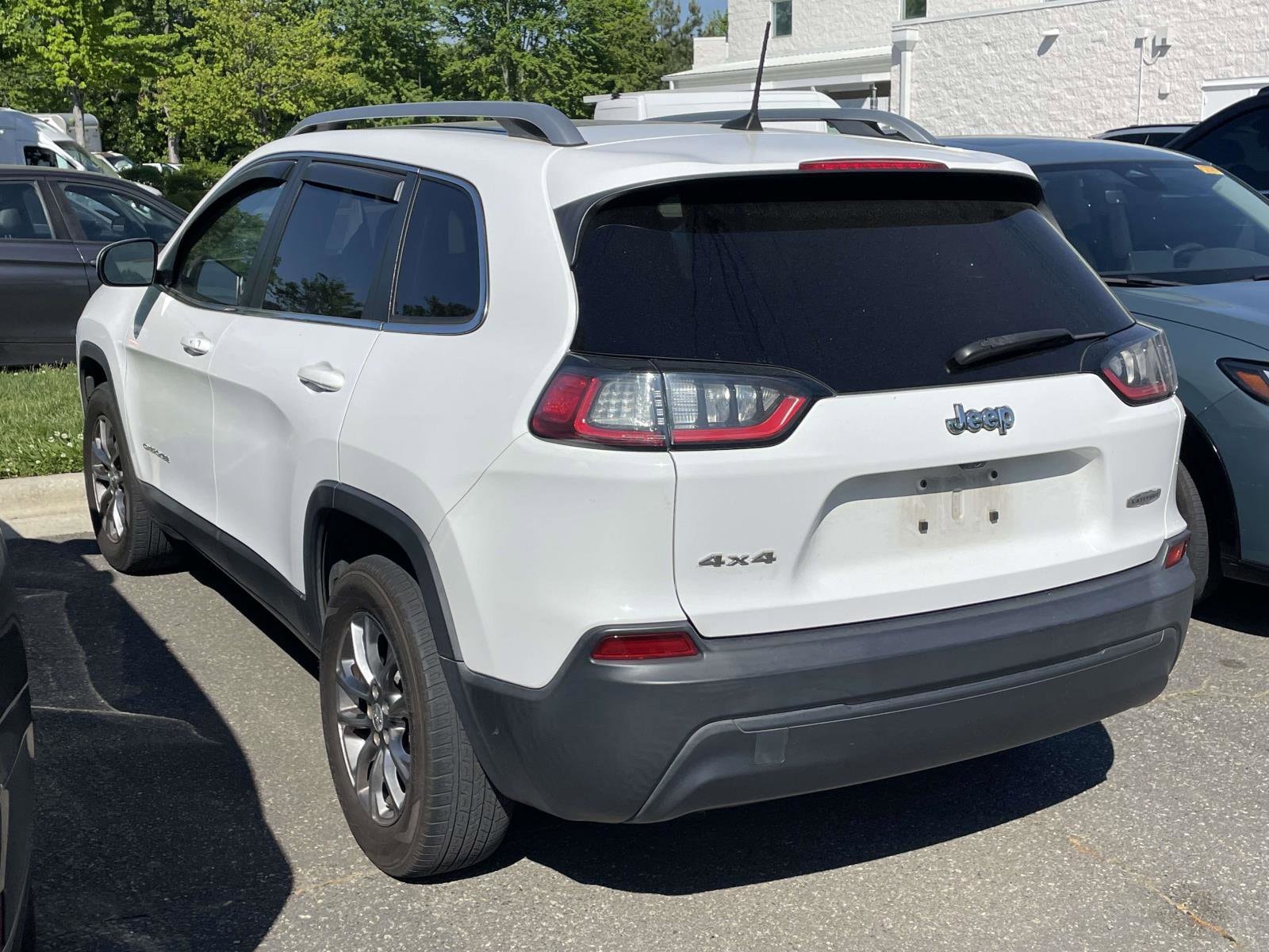 2019 Jeep Cherokee Latitude Plus photo 5