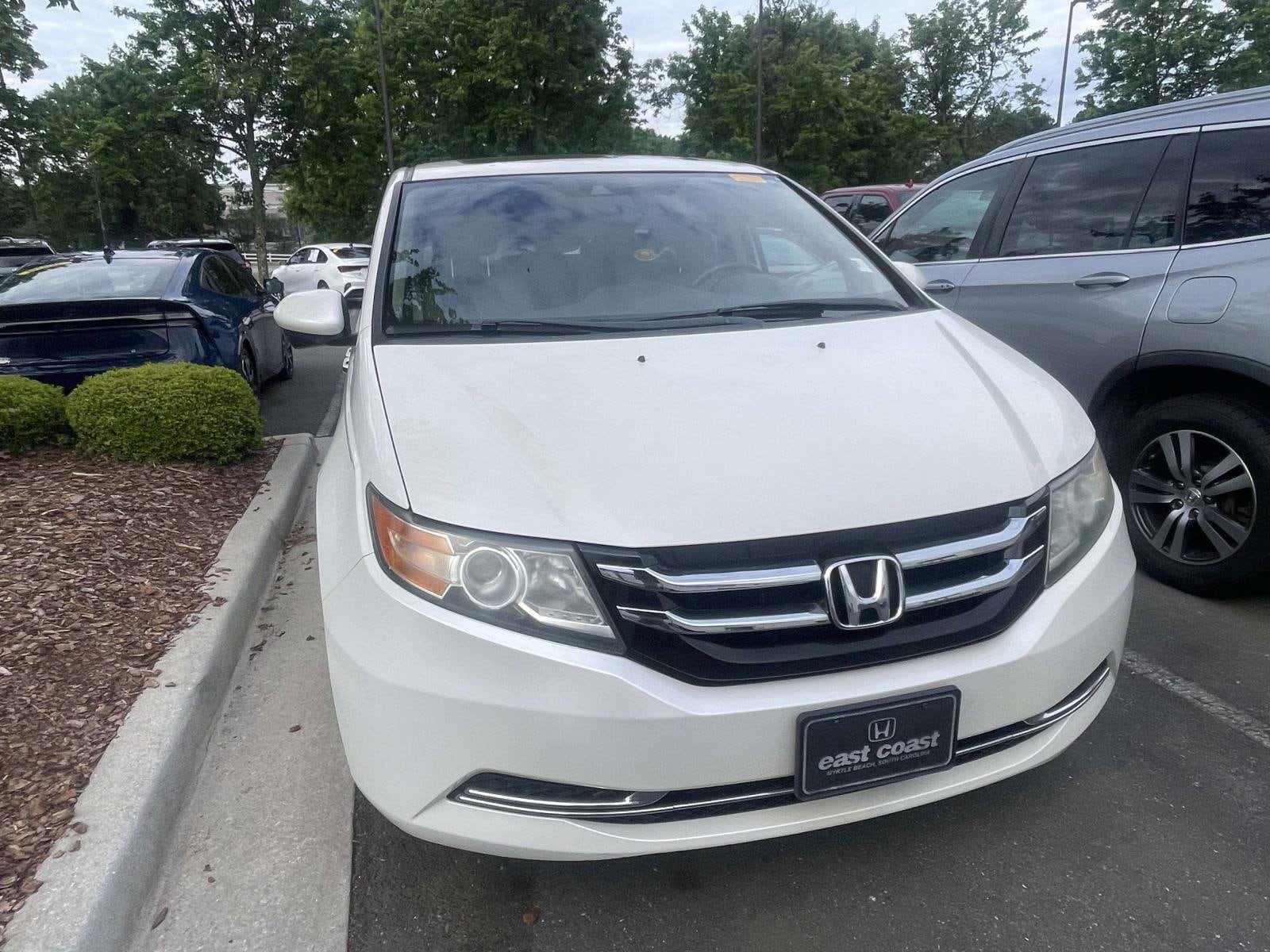 2016 Honda Odyssey EX-L photo 2