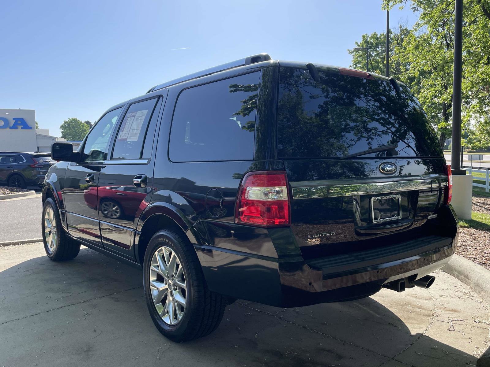 2016 Ford Expedition Limited photo 3