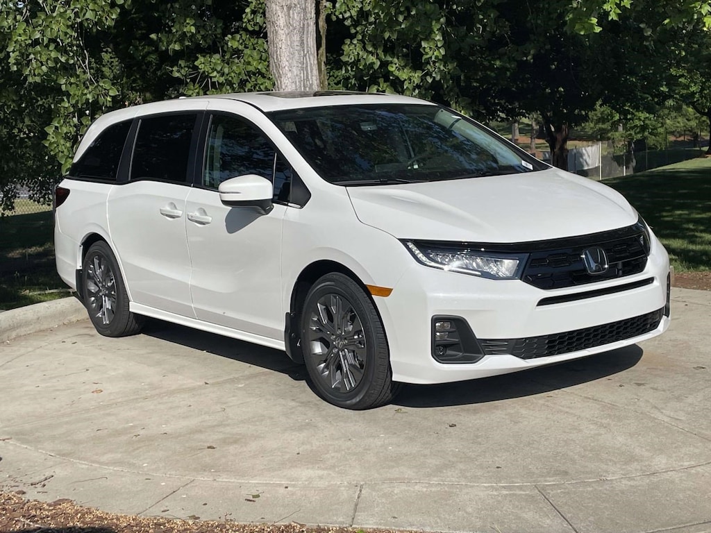 New 2026 Honda Odyssey Touring Minivan