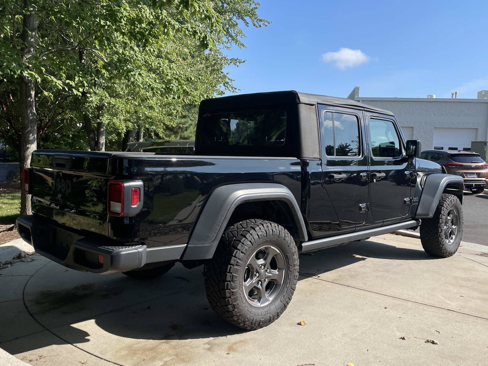 2020 Jeep Gladiator Sport