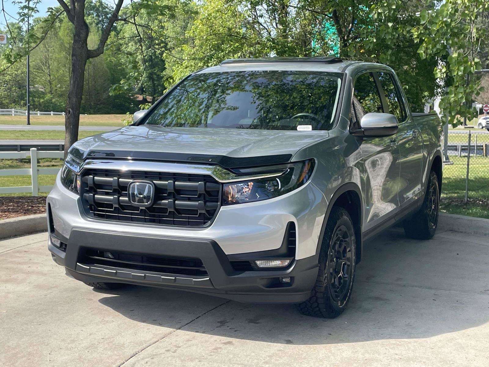 2025 Honda Ridgeline RTL+ photo 4