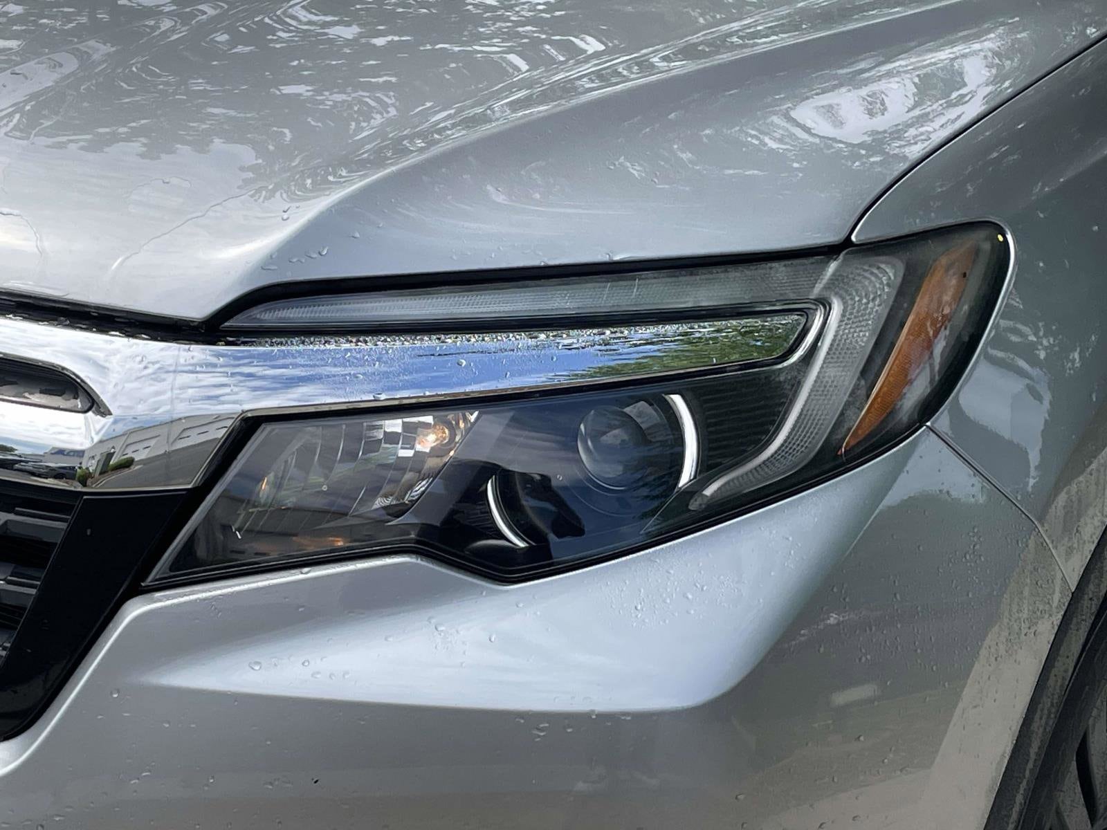 2020 Honda Ridgeline Sport photo 5