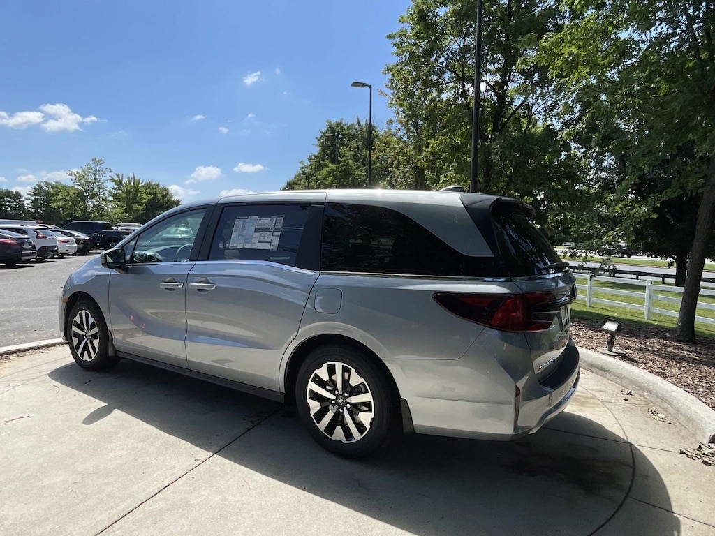 New 2026 Honda Odyssey EX-L Minivan