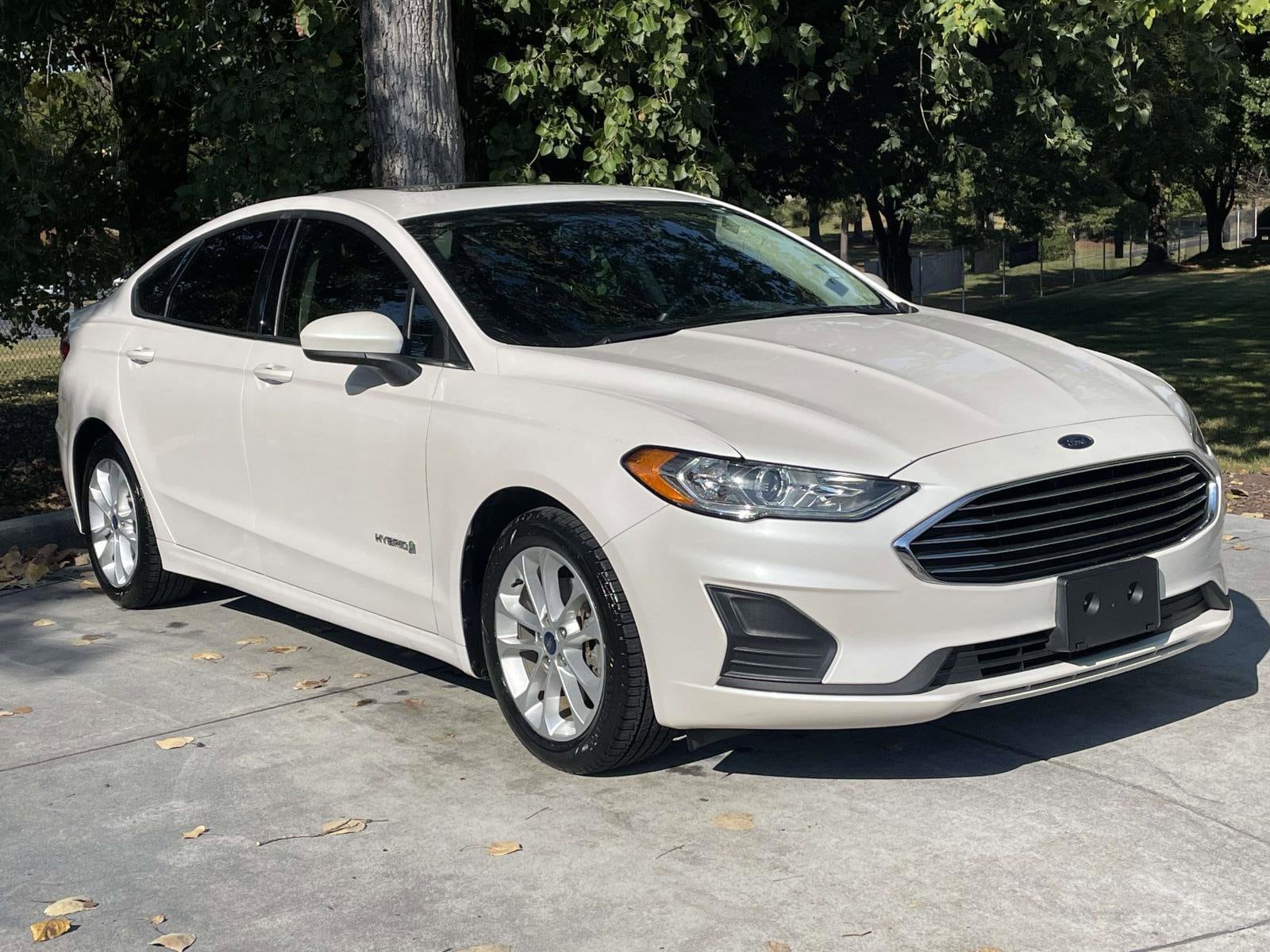 Used 2019 Ford Fusion Hybrid SE with VIN 3FA6P0LU0KR281066 for sale in Rock Hill, SC